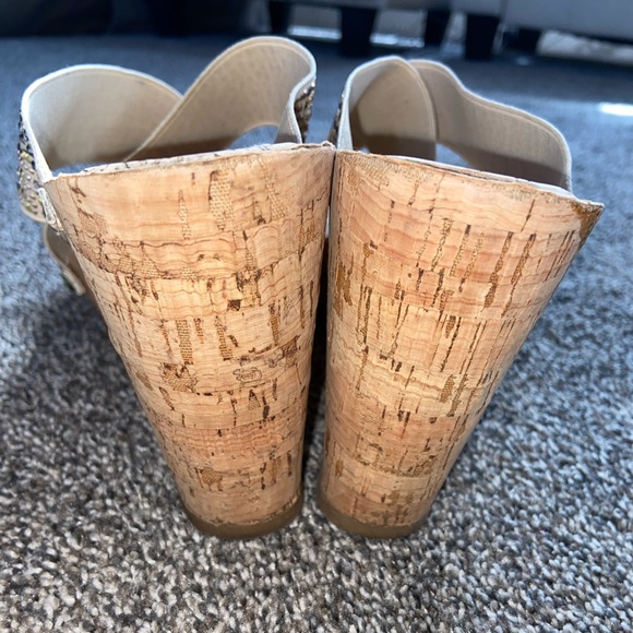 XOXO shoes- wedges - Picture 9 of 11